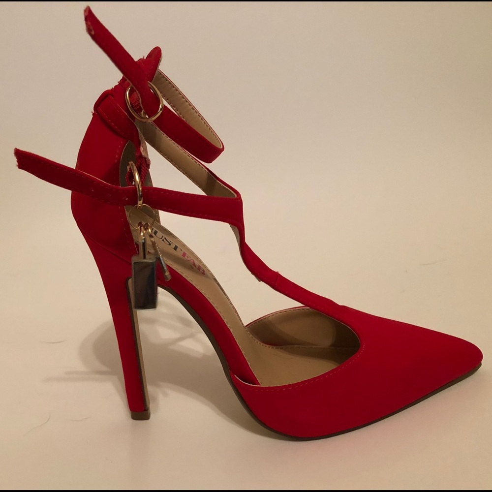 Heels - Picture 3 of 8